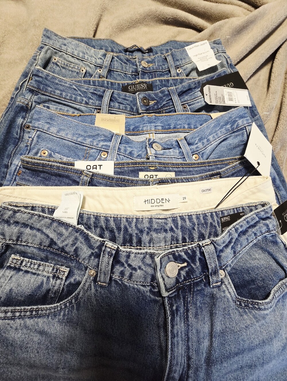Lot Of 6 Pair Jeans Guess Hidden Buffalo Levis Calvin Klein Oat Size 29